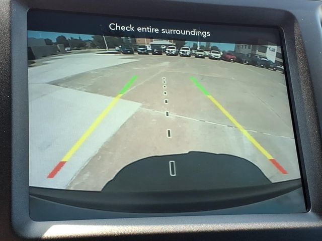 Used 2022 Jeep Cherokee Trailhawk w/ Premium Leather Package AWD/4WD image 18