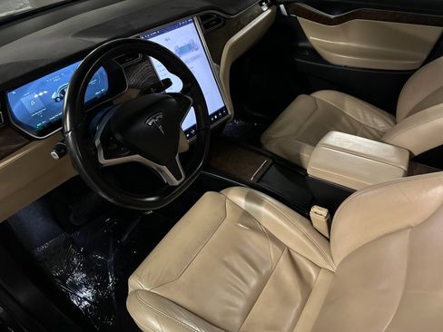 Used 2017 Tesla Model X 75D image 9