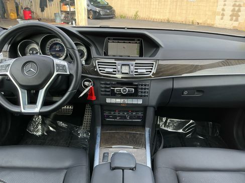 Used 2014 Mercedes-Benz E 350 Sport image 15