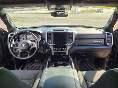 Used 2022 RAM 1500 Big Horn AWD/4WD image 12