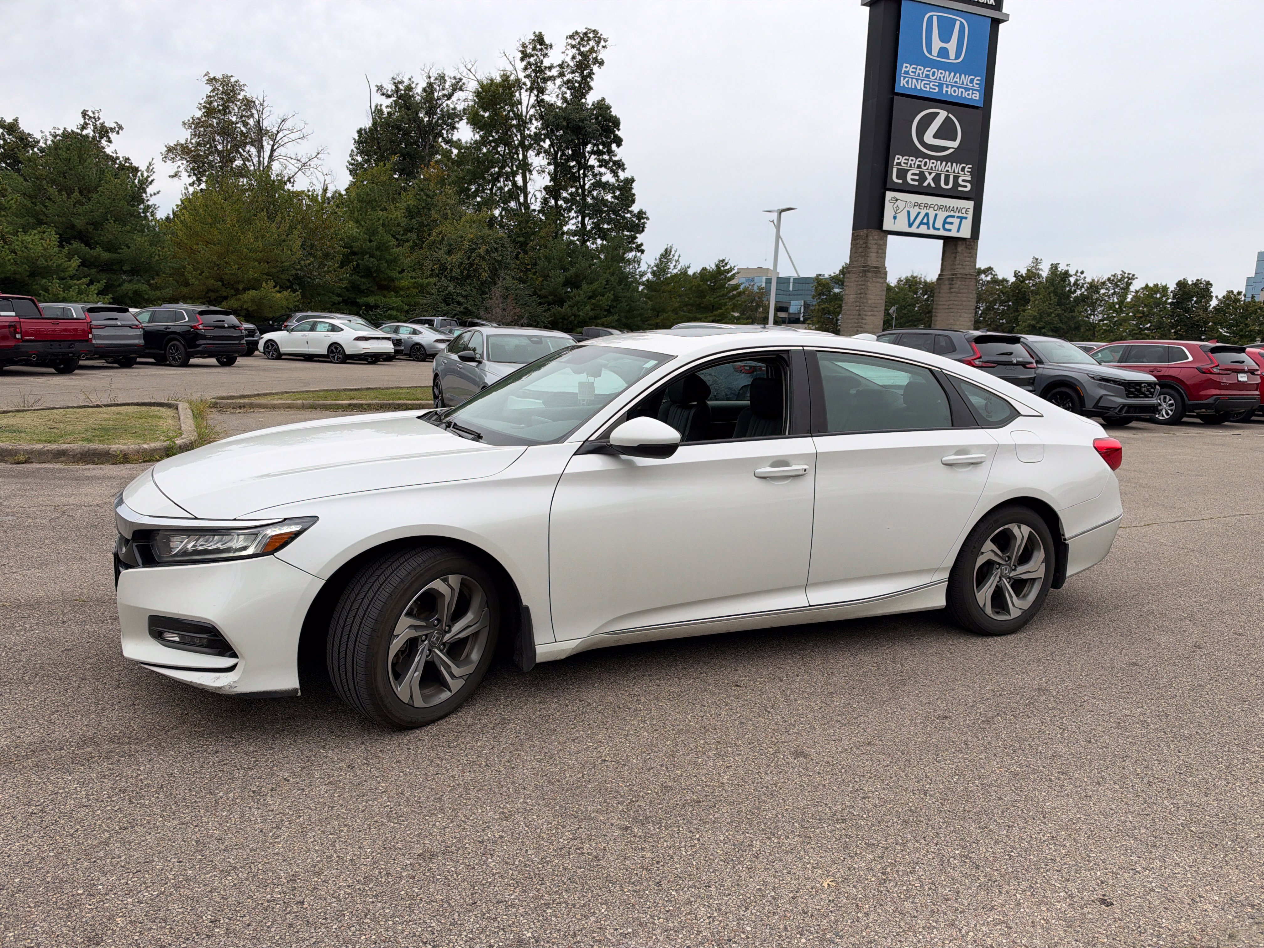 Used 2018 Honda Accord EX-L image 9