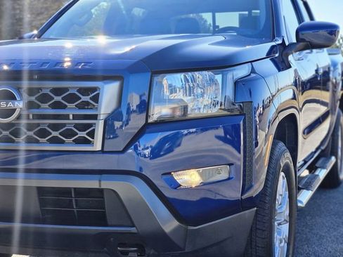 Used 2022 Nissan Frontier SV image 9