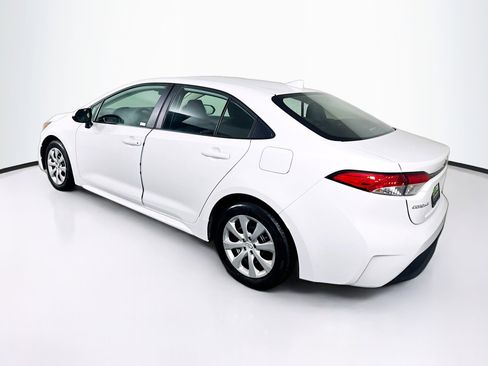 Used 2025 Toyota Corolla LE image 5