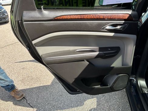 Used 2011 Cadillac SRX Premium AWD/4WD image 14