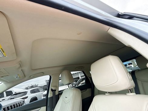 Used 2018 Cadillac XT5 Luxury w/ Driver Awareness Package FWD image 24
