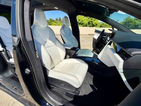 Used 2019 Tesla Model X 100D AWD/4WD image 28