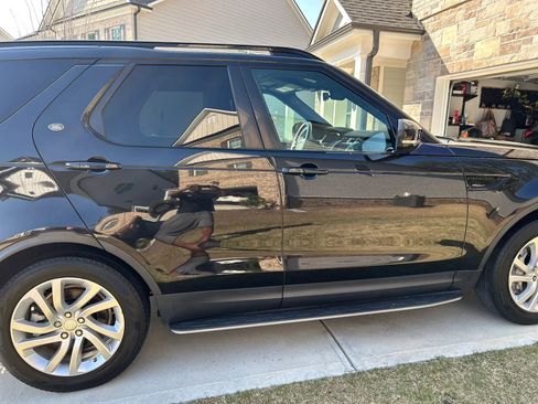 Used 2019 Land Rover Discovery HSE image 5