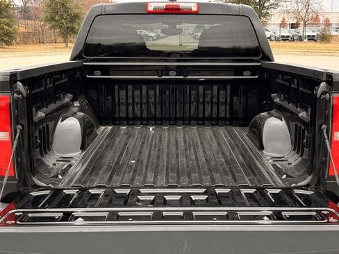 Used 2021 Chevrolet Colorado W/T w/ WT Convenience Package image 30