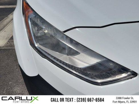 Used 2019 Ford Transit Connect XL image 18