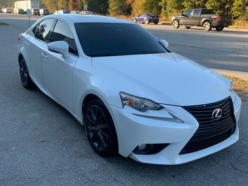 Used 2014 Lexus IS 250 image 3