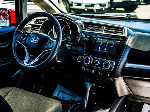 Used 2016 Honda Fit EX image 29