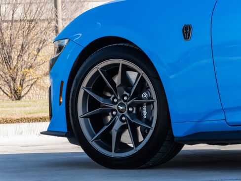 Used 2025 Ford Mustang Dark Horse image 32