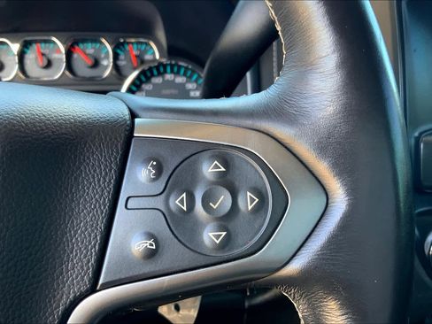 Used 2018 Chevrolet Silverado 2500 LTZ w/ Vortec Plus Package image 24