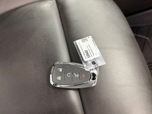 Used 2023 Chevrolet Traverse LT w/ LPO, Floor Liner Package AWD/4WD image 32