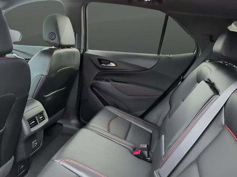Used 2024 Chevrolet Equinox RS w/ RS Leather Package image 22