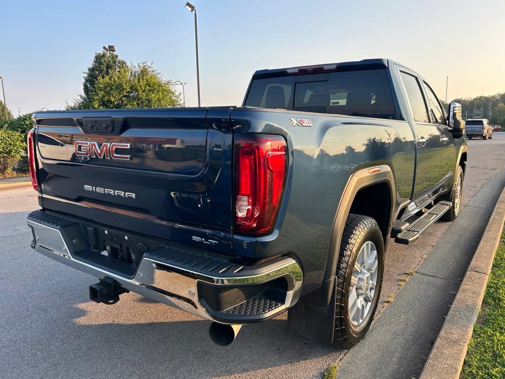 Used 2021 GMC Sierra 2500 SLT w/ SLT Premium Package AWD/4WD image 3