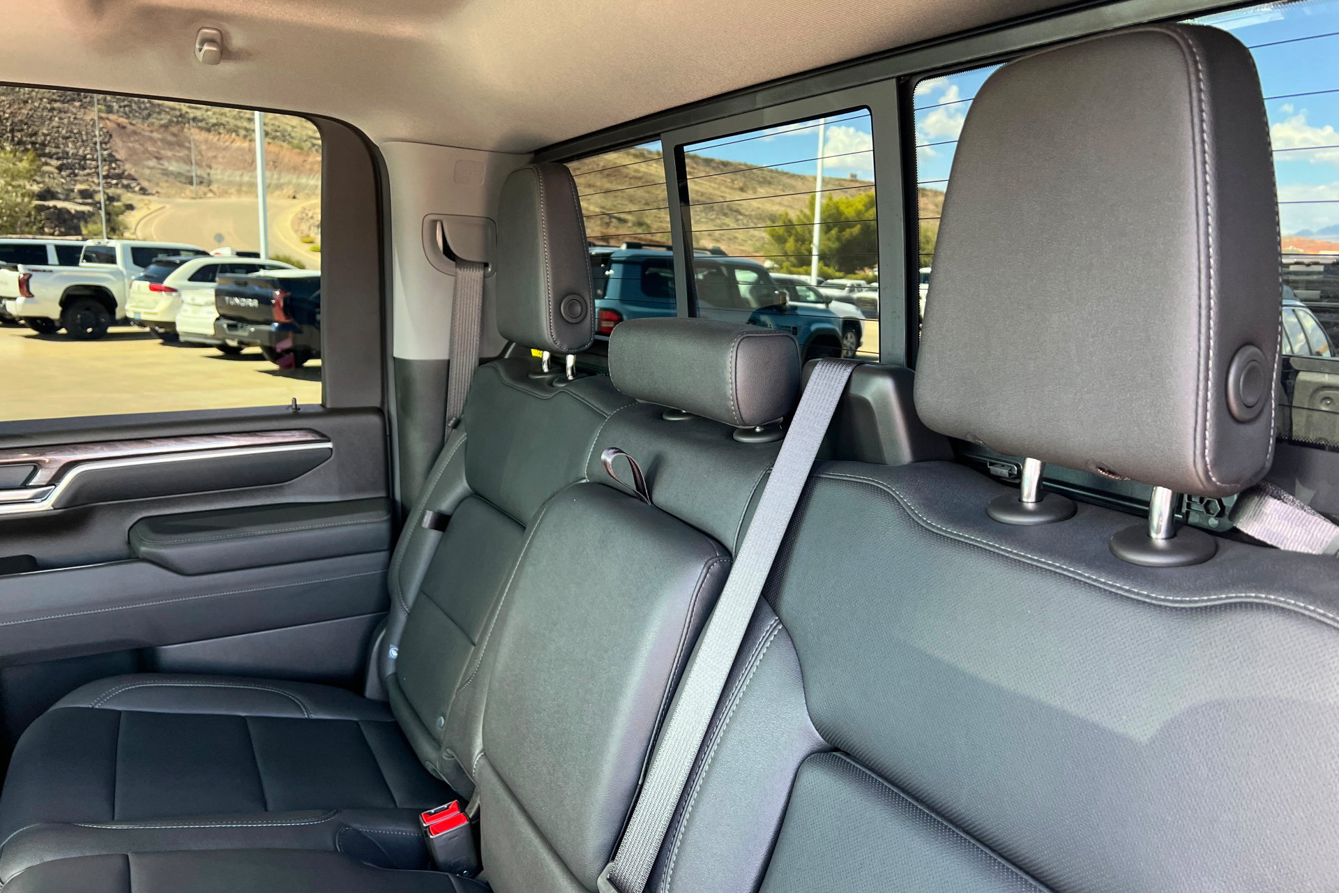 Used 2026 Chevrolet Silverado 2500 LTZ w/ LTZ Plus Package AWD/4WD image 21