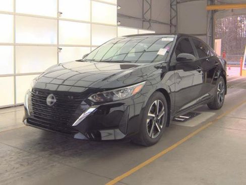 Used 2024 Nissan Sentra SV w/ All-Weather Package image 5