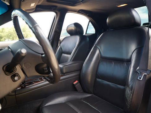 Used 2002 Lincoln LS RWD image 6