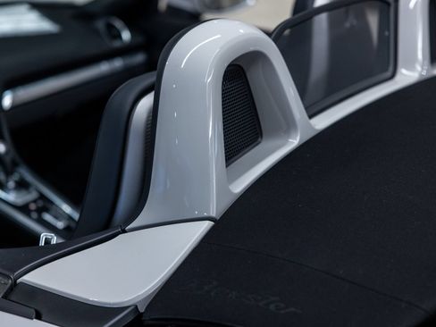 Certified 2024 Porsche 718 Boxster RWD image 26