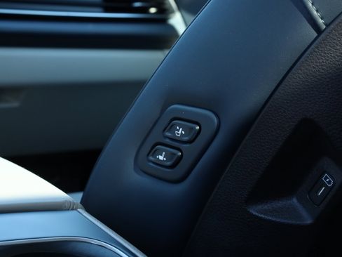 New 2026 Kia Carnival SX image 21