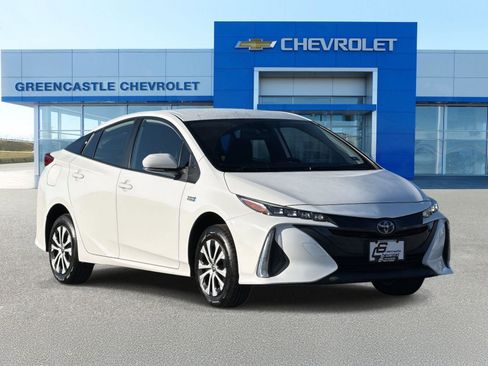 Used 2021 Toyota Prius Prime Limited image 1
