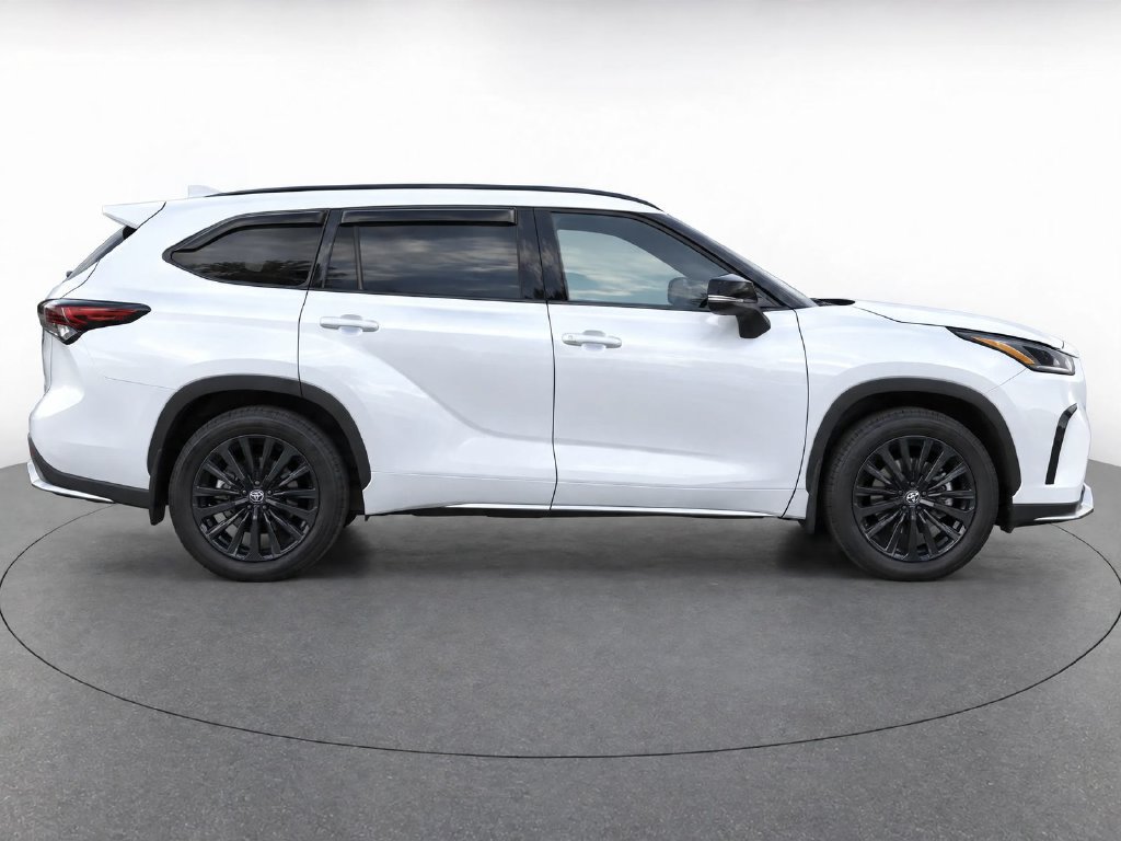 Used 2024 Toyota Highlander XSE AWD/4WD image 7