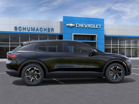 New 2026 Chevrolet Equinox EV LT image 5