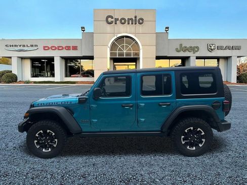 Used 2024 Jeep Wrangler Unlimited Rubicon 4xe w/ Technology Group AWD/4WD image 6