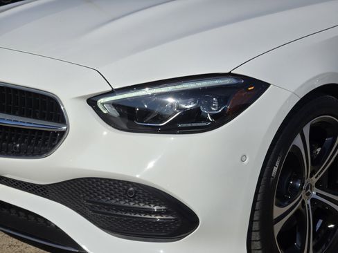 Used 2024 Mercedes-Benz C 300 Sedan image 9