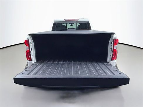 Used 2021 Chevrolet Silverado 1500 High Country w/ Technology Package image 26