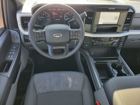New 2026 Ford F250 XLT w/ FX4 Off-Road Package image 9