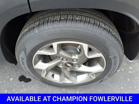 Certified 2025 Chevrolet Trax LT image 11