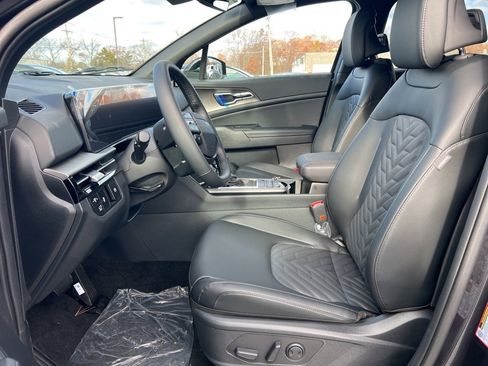 New 2026 Kia Sportage X-Line w/ X-Line Technology Package image 9