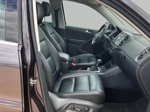 Used 2016 Volkswagen Tiguan SEL AWD/4WD image 7