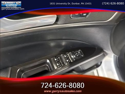 Used 2017 Ford Fusion SE w/ Fusion SE Technology Package image 16