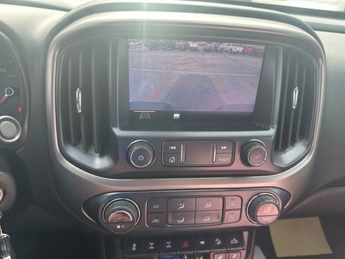 Used 2022 Chevrolet Colorado ZR2 AWD/4WD image 19