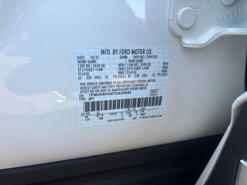 New 2026 Ford Explorer Platinum w/ LUX Leather Package image 31