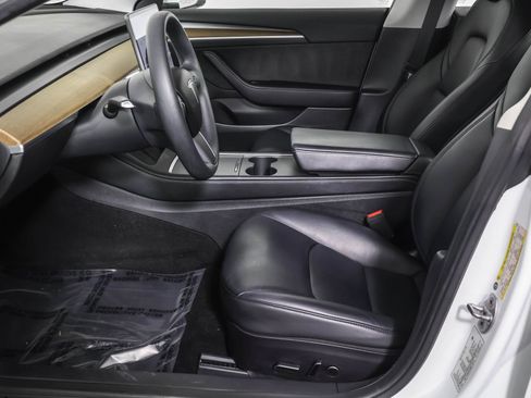 Used 2021 Tesla Model 3 Standard Range Plus image 21