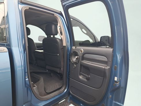 Used 2004 Dodge Ram 2500 Truck SLT w/ Sport Appearance Group AWD/4WD image 13
