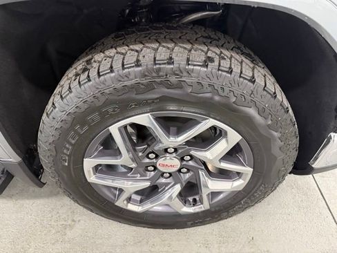 New 2026 GMC Sierra 1500 SLT w/ SLT Premium Plus Package image 4