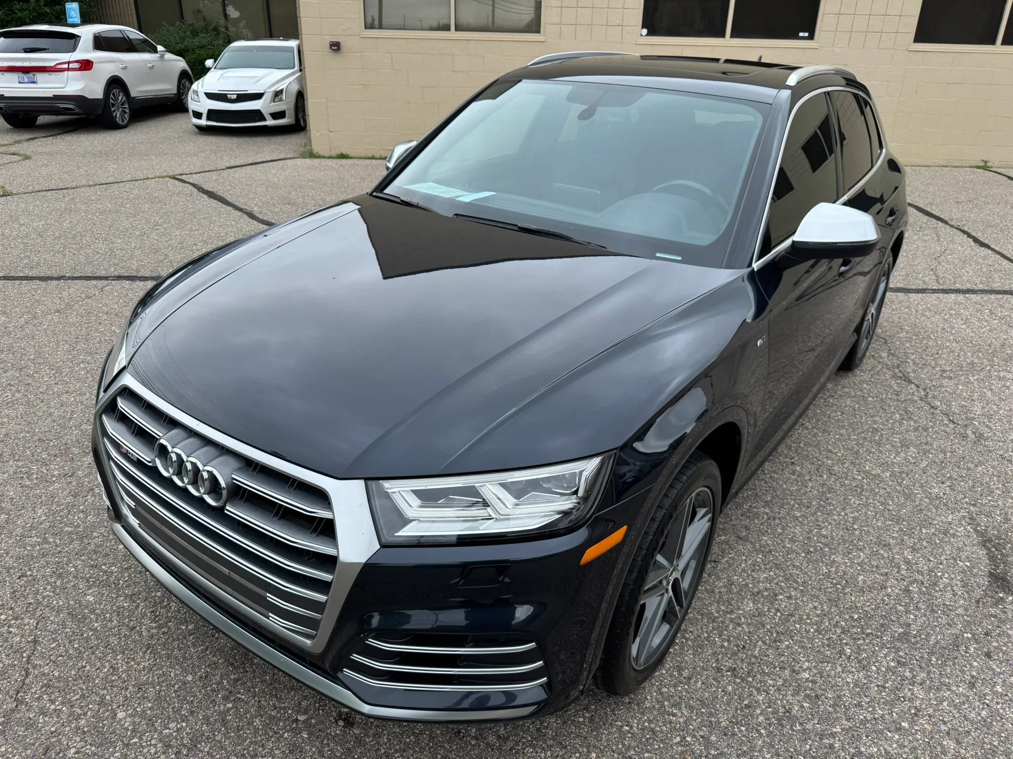 Used 2018 Audi SQ5 Premium Plus AWD/4WD image 14