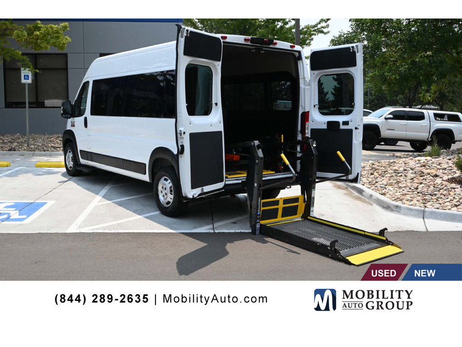 Used 2022 RAM ProMaster 2500 w/ Convenience Group FWD image 1