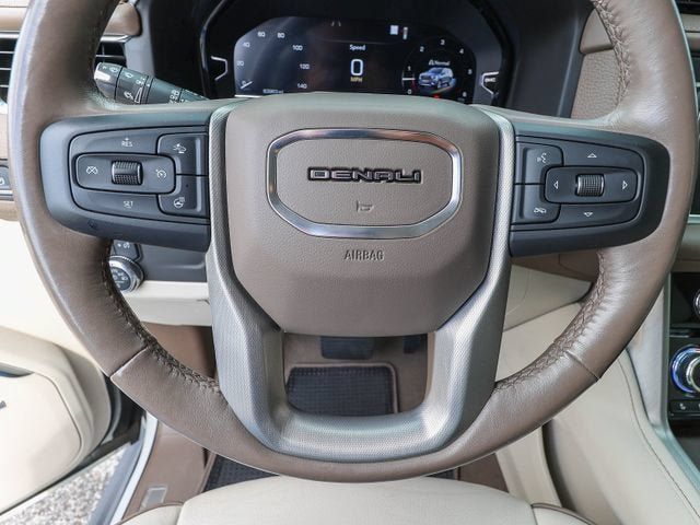 Used 2022 GMC Yukon XL Denali RWD image 17