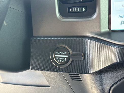 Used 2021 Ford Bronco First Edition AWD/4WD image 30