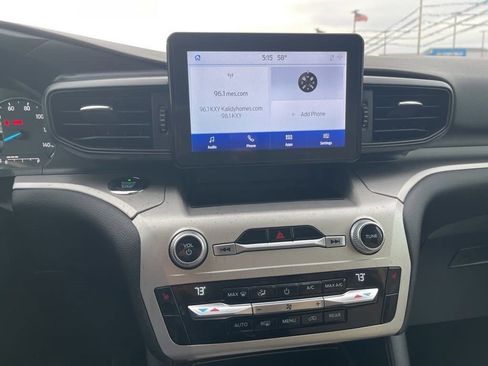 Used 2021 Ford Explorer XLT image 21