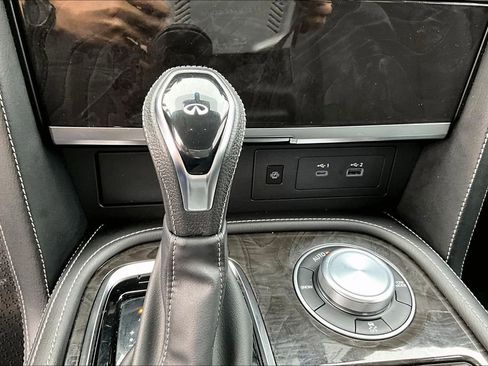 Certified 2023 INFINITI QX80 Luxe w/ Cargo Package image 33