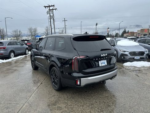 Used 2024 Kia Telluride EX w/ EX Captain's Chair Package image 35