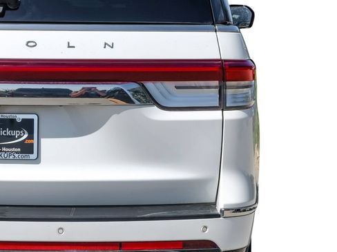 Used 2023 Lincoln Navigator L Reserve AWD/4WD image 53