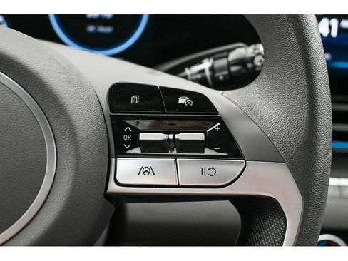 Used 2024 Hyundai Elantra Blue FWD image 37